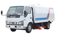 Hình ảnh chi tiết xe quét đường Isuzu