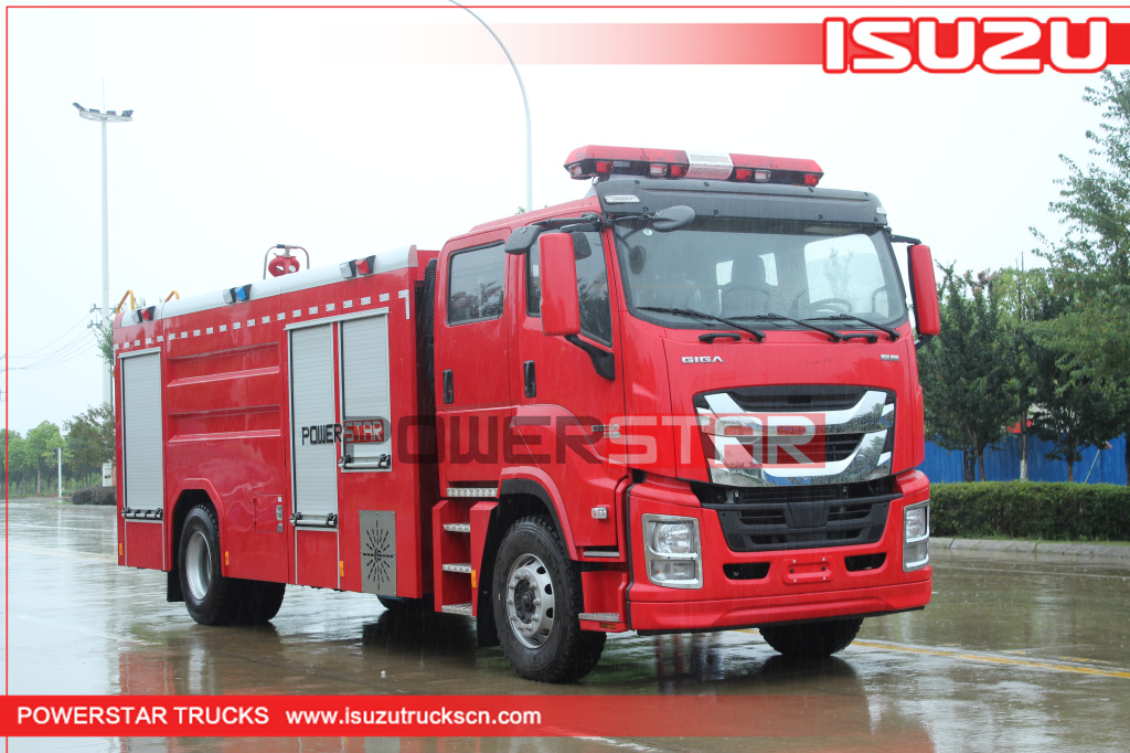 New ISUZU GIGA 4*2 Fire Fighting Vehicle 8 Tons Water Fire Engine