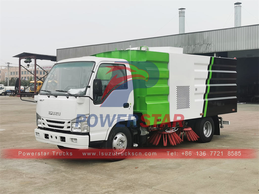 High quallity ISUZU 6 wheeler truck mounted road sweeper machine