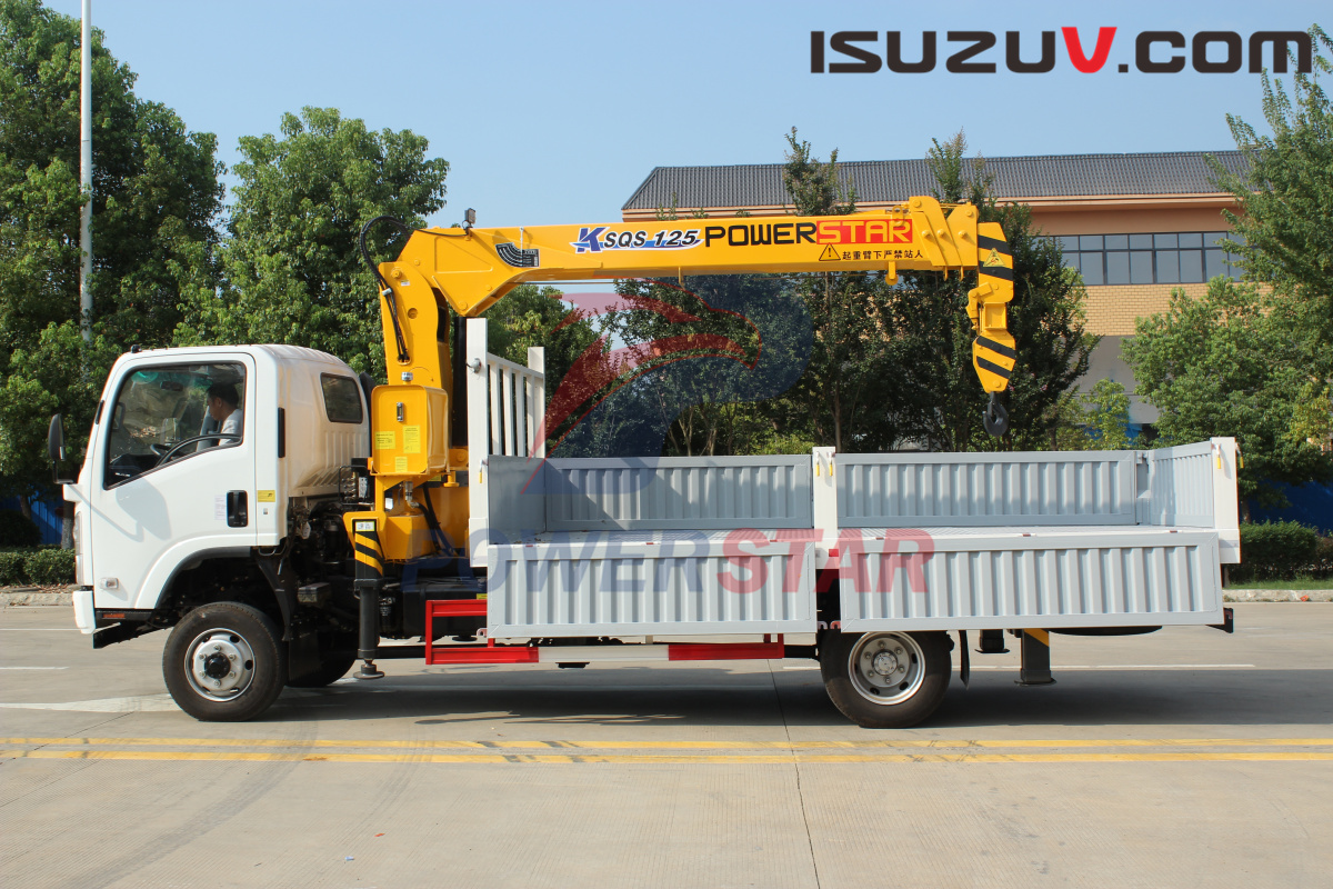 Tajikistan Isuzu NPR ELF 4x4 off road cargo Truck mounted crane