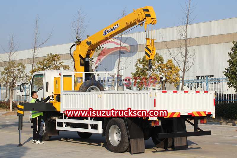 ISUZU crane truck NPR