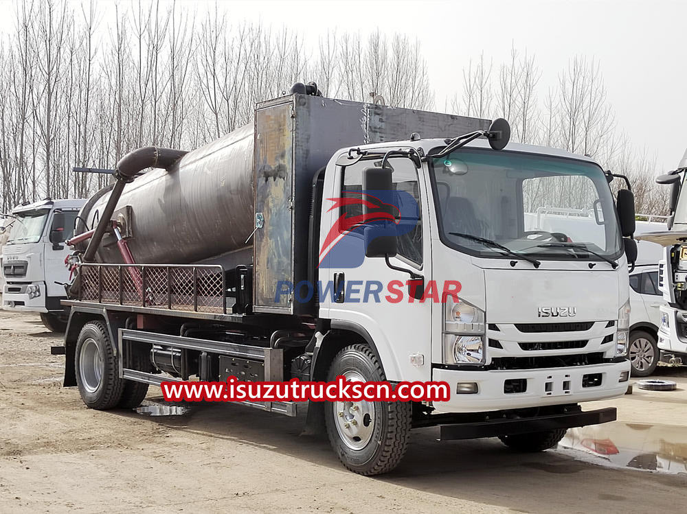 Xe hút nước thải Isuzu