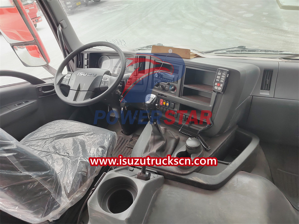 Cabin xe cứu hỏa Isuzu