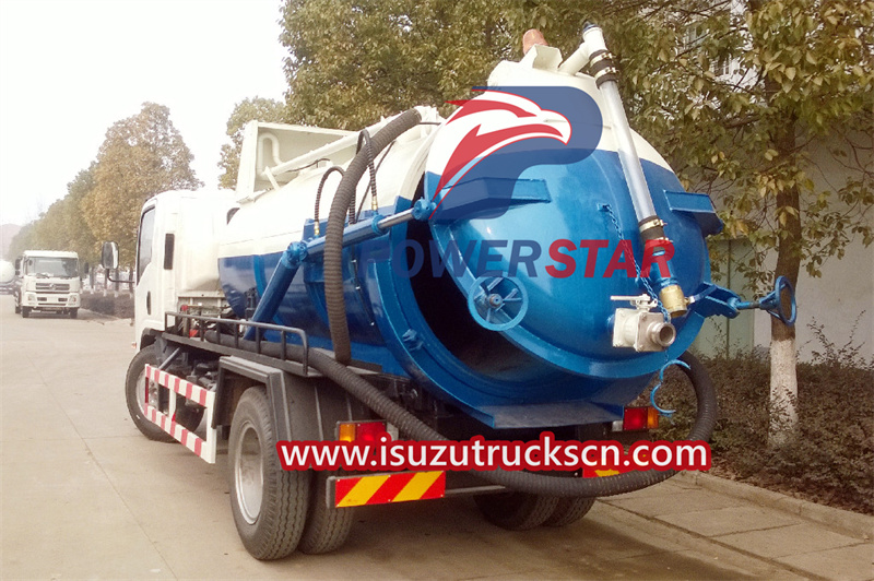 Isuzu NPR vacuum suction truck