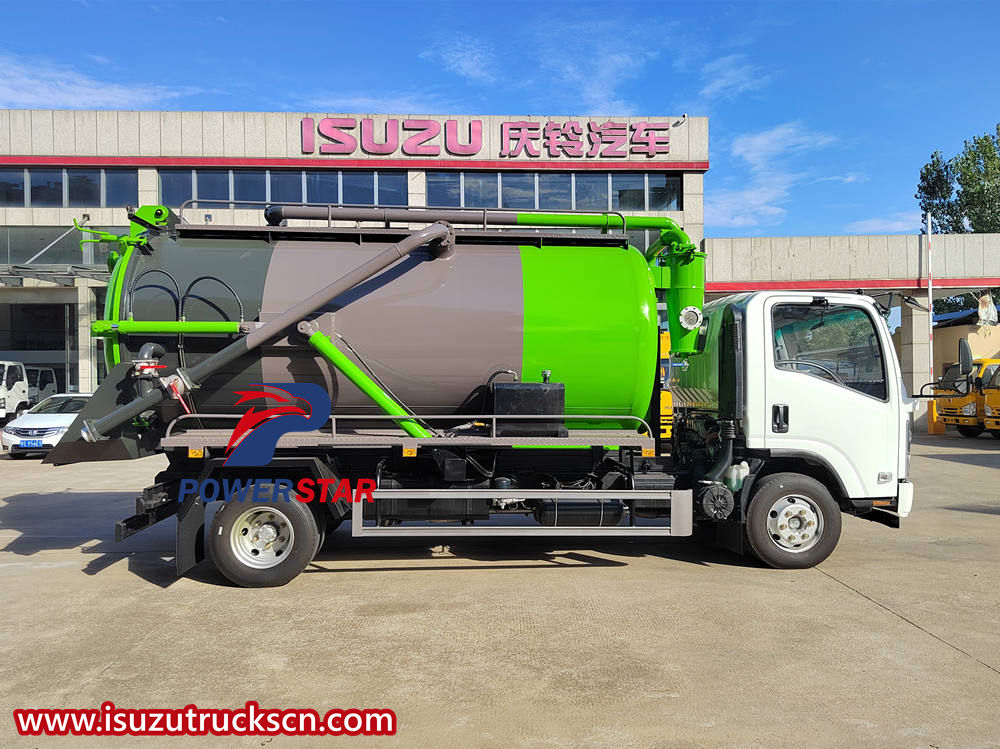 Xe bơm tự hoại Isuzu