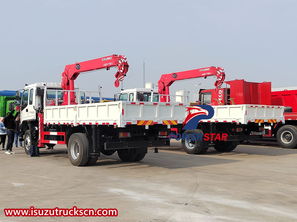 Xe cẩu thủy lực Isuzu