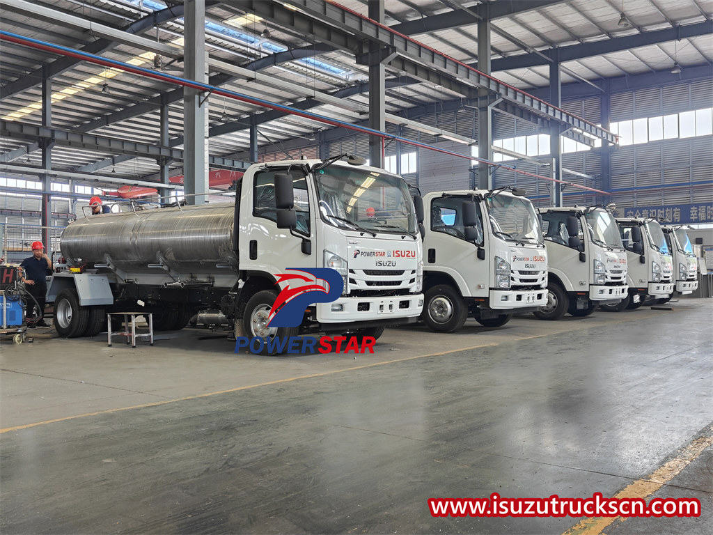 Máy cung cấp nước uống ISUZU NPR 6000L