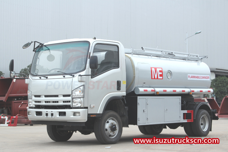 Xe tải chở xăng dầu Isuzu ELF 4X4
    