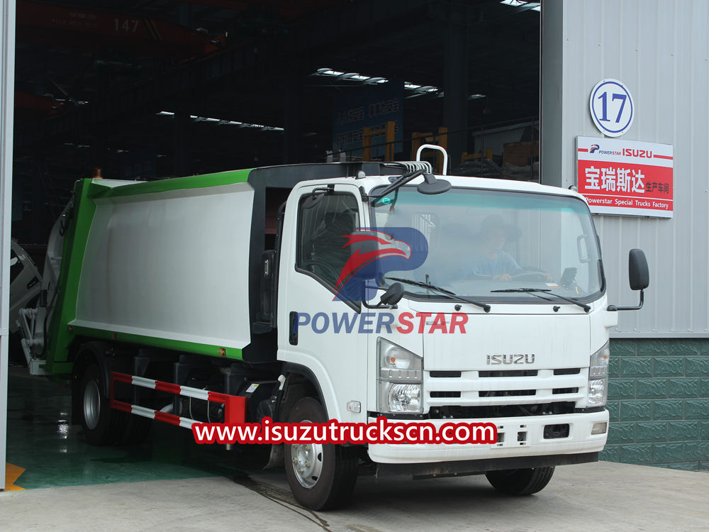 Ưu điểm của xe ép rác Isuzu 700P
    