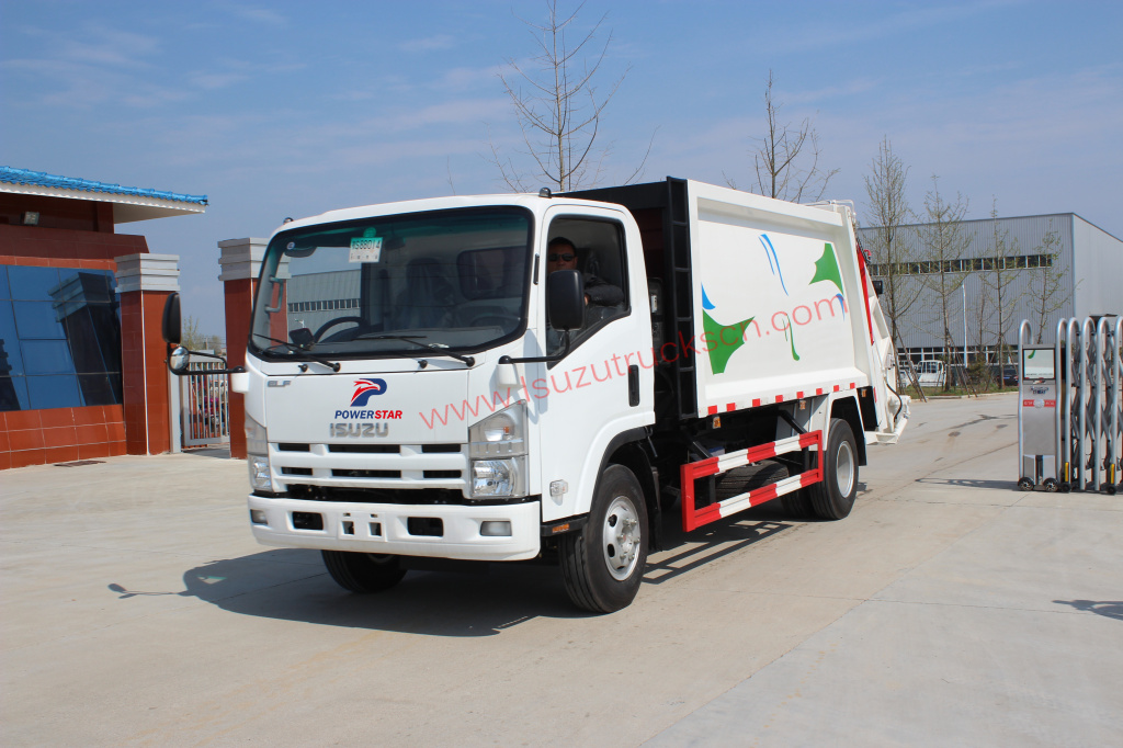 Cách vận hành xe chở rác Isuzu Refuse Compactor?
    